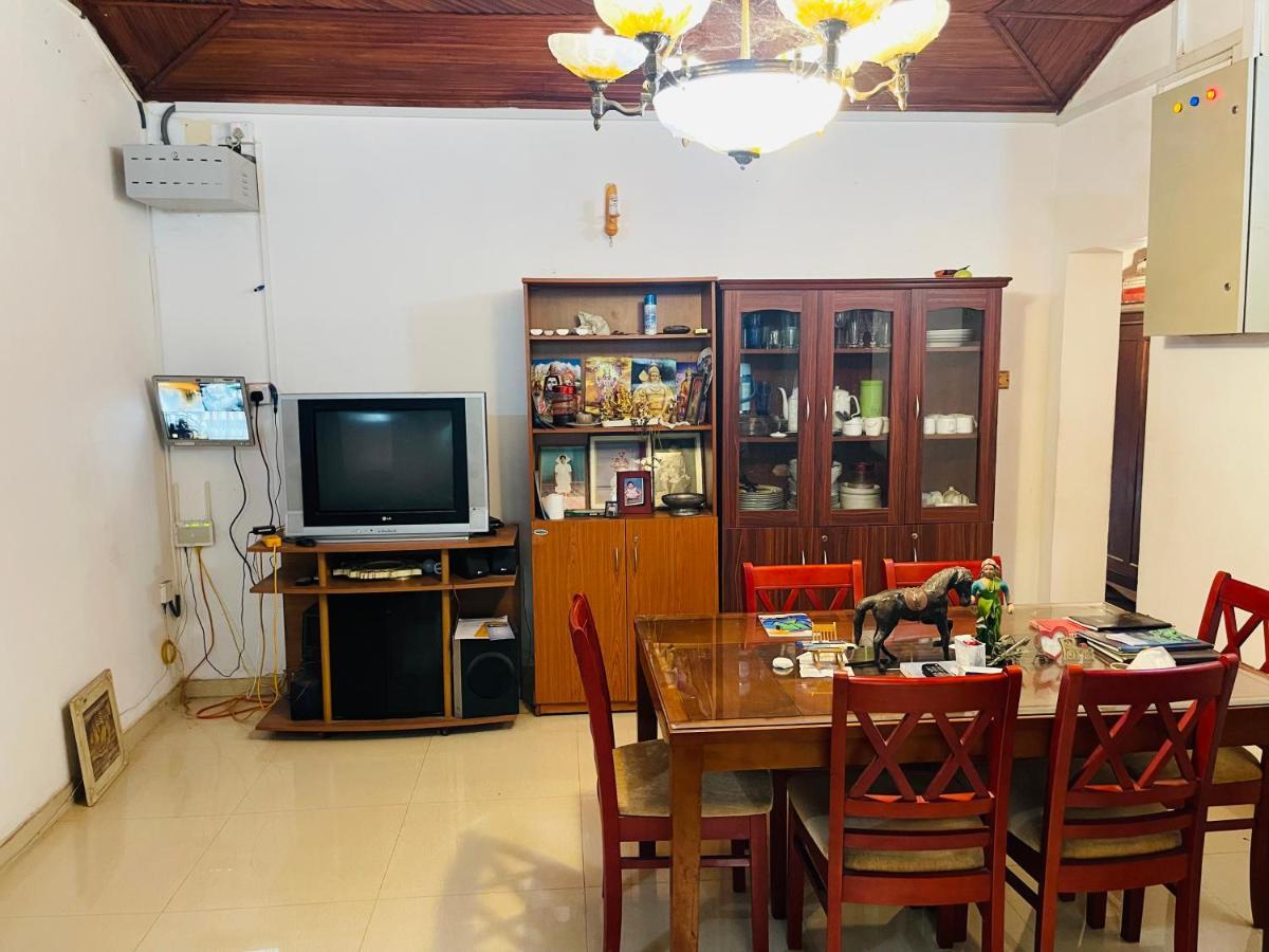 Mangala Lodge Kurunegala Buitenkant foto