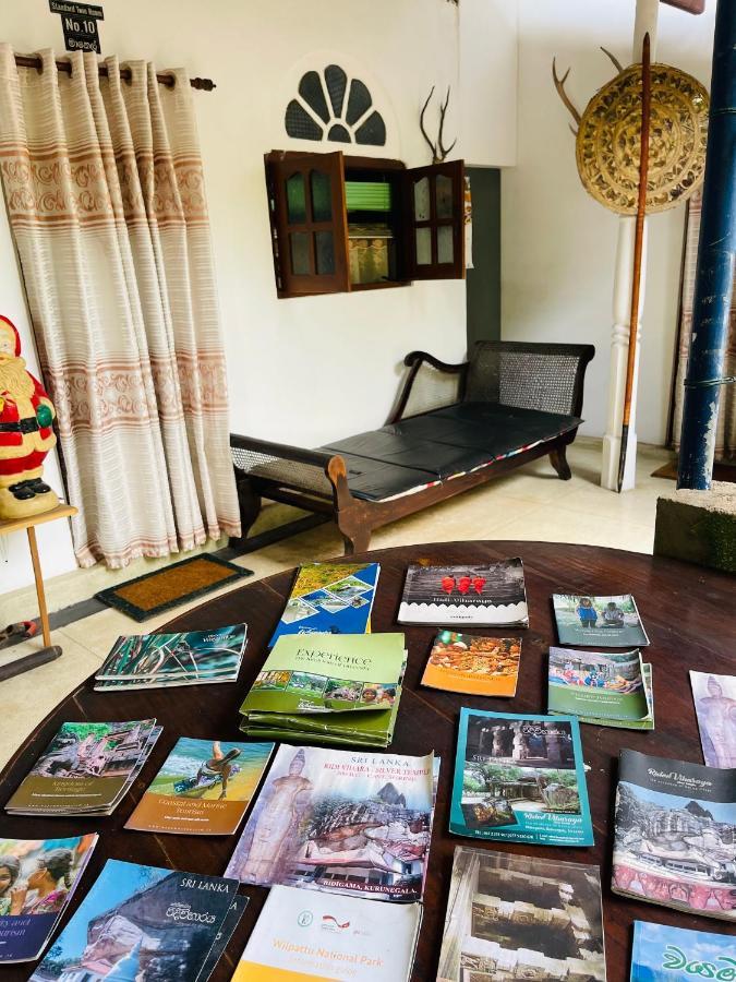 Mangala Lodge Kurunegala Buitenkant foto