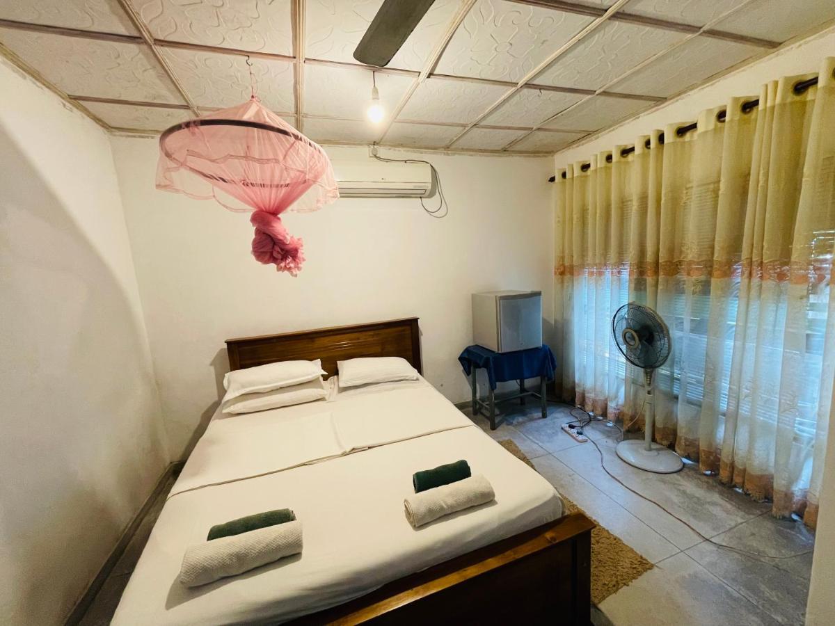 Mangala Lodge Kurunegala Buitenkant foto