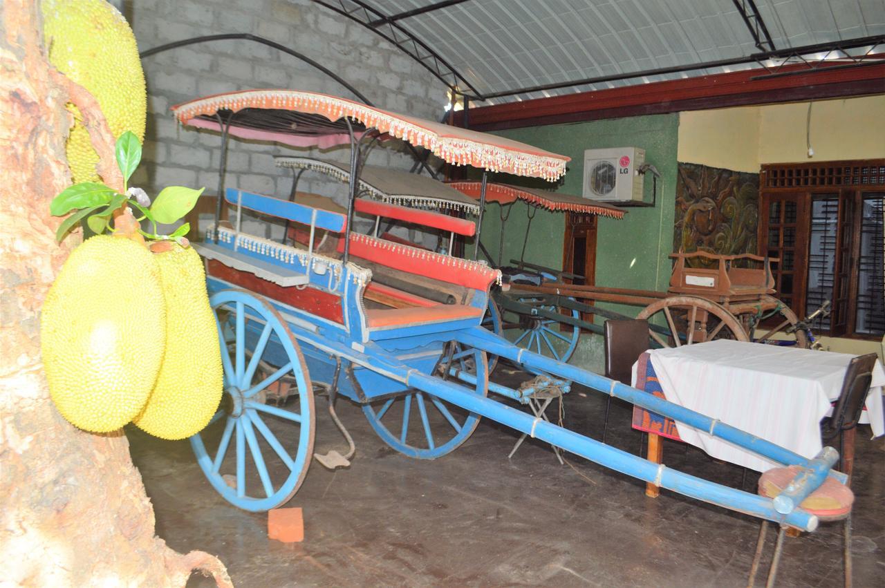 Mangala Lodge Kurunegala Buitenkant foto